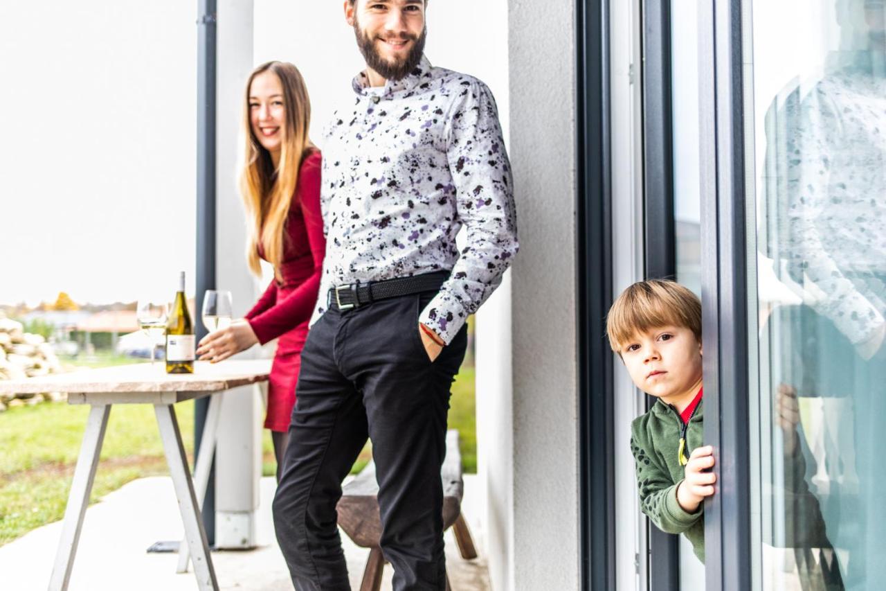 Vinorell Apartman Etyek Exterior foto